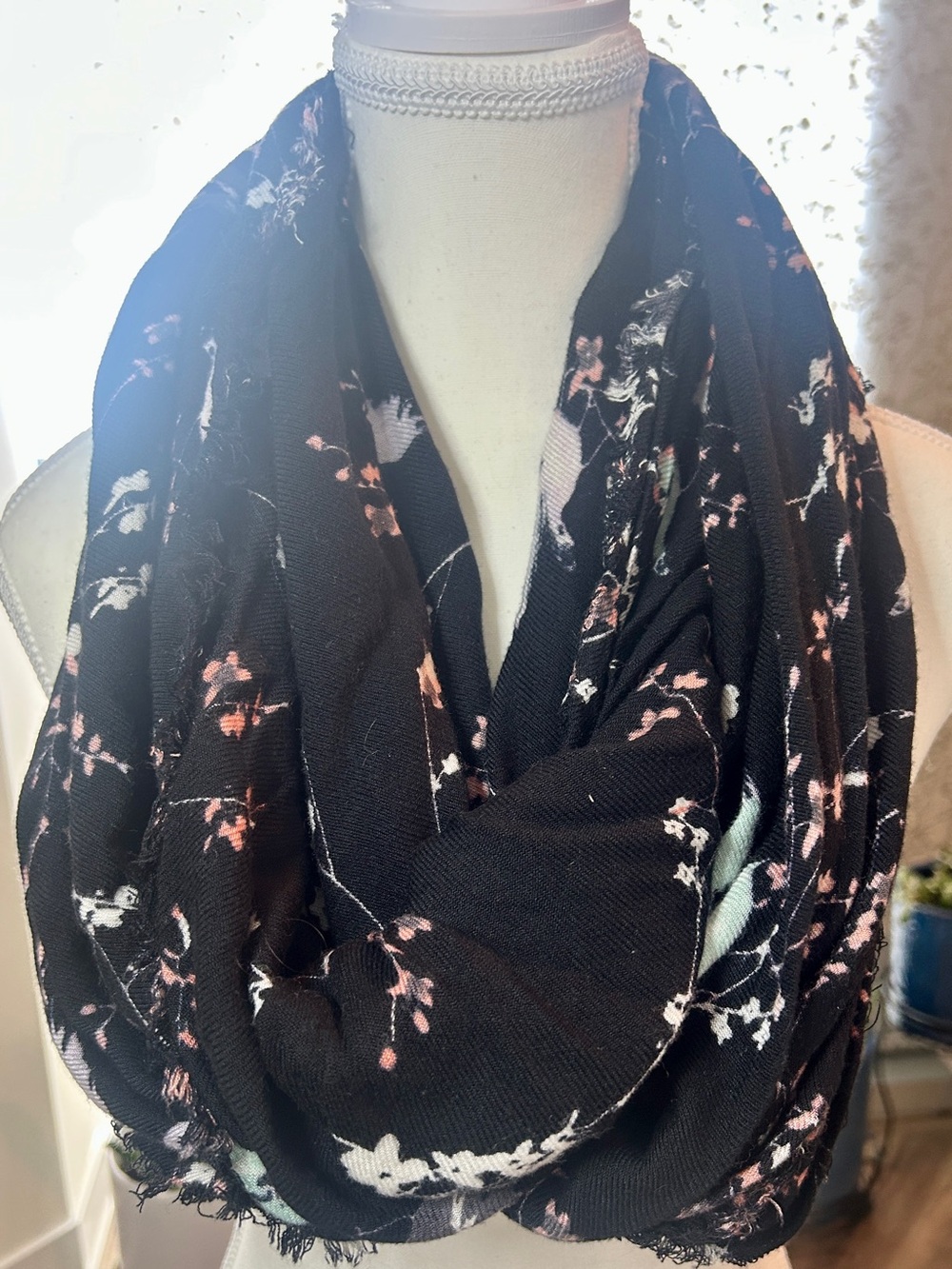 Fashion Scarves - 4 for one price!